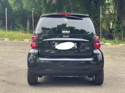 Smart fortwo Cabrio 2010 Hitam 6