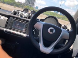 Smart fortwo Cabrio 2010 Hitam 9