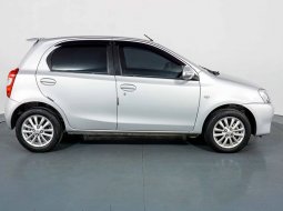 JUAL Toyota Etios Valco E MT 2015 Silver 5