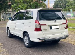 Toyota Kijang Innova G M/T Gasoline 2014 Putih 6