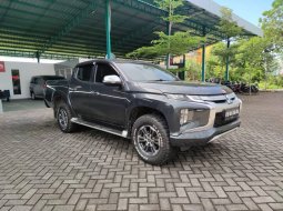 Mitsubishi Triton Exceed MT Double Cab 4WD 2020 Pickup 2