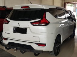 Mitsubishi Xpander Exceed A/T ( Matic ) 2019 Putih Km 34rban Siap Pakai 2