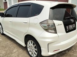 Honda Jazz 1.5 RS 2013 matic putih 4