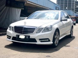 Mercedes-Benz E-Class 250 AVG 2013 Putih 2