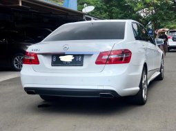 Mercedes-Benz E-Class 250 AVG 2013 Putih 5