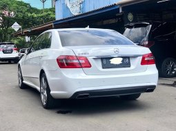 Mercedes-Benz E-Class 250 AVG 2013 Putih 6