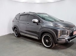 Mitsubishi Xpander Cross AT 2019 Abu-abu 1