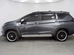 Mitsubishi Xpander Cross AT 2019 Abu-abu 4