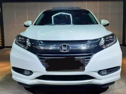 Honda HR-V 1.8L Prestige 2017 Putih 3