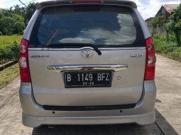 Toyota Avanza S 2010 4