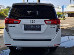 Toyota Kijang Innova 2.0 V AT 2018 / 2017 Wrn Putih Bagus Terawat TDP 45Jt 8