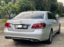 Mercedes-Benz E-Class E 200 2016 Silver 5