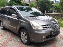 Nissan Livina SV 2010 1