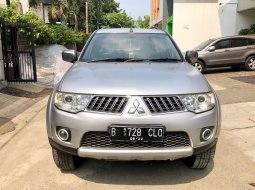 Mitsubishi Pajero Sport Exceed 4x2 AT 1