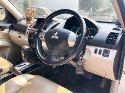 Mitsubishi Pajero Sport Exceed 4x2 AT 8