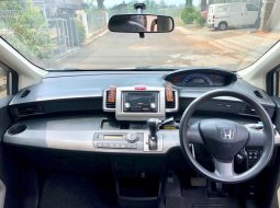 Honda Freed PSD 2010 6