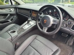 Jual Porsche Panamera PDK 2011 harga murah di Banten 5