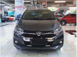 Jual Daihatsu Ayla R 2018 harga murah di Jawa Timur 2