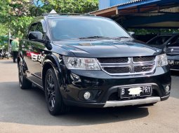 Dodge Journey SXT Platinum 2013 Hitam 2