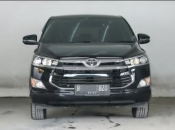 Toyota Innova  V  2.4 AT 2018 2