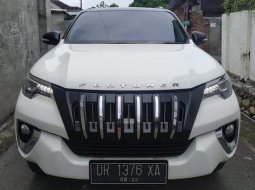 Jual Mobil Bekas Promo Harga Terjangkau  Toyota Fortuner VRZ 2018 1