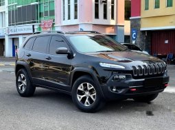 Mobil Jeep Cherokee 2015 dijual, DKI Jakarta 7