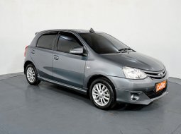 Toyota Etios Valco G MT 2013 Grey 2