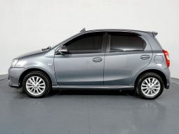 Toyota Etios Valco G MT 2013 Grey 5