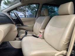 Daihatsu Xenia R Deluxe MT 2015 Hitam 7