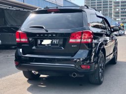 Dodge Journey SXT Platinum 2013 Hitam 4