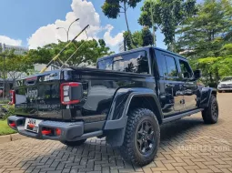 Banten, Jeep Gladiator 2020 kondisi terawat 8