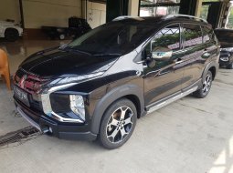 Mitsubishi Xpander Cross Premium Package AT 2021 Hitam 1