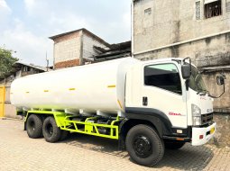 MURAH+banBARU Isuzu Giga tronton 6x2 FVM34Q tangki air 2013 limbah 2