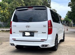 Hyundai H-1 Royale 2018 Putih 4