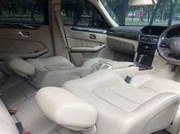 Mercedes-Benz E-Class E250  2010 10