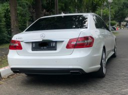 Mercedes-Benz E-Class 250 Avg 2013 Putih 6