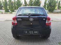 Jawa Barat, jual mobil Toyota Etios Valco E 2013 dengan harga terjangkau 6