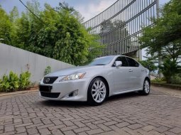 Lexus IS300 Automatic Silver  10