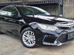 Toyota Camry 2.5 V Dual VVT-i 2018 / 2017 Black On Beige Siap pakai Pjk Pjg TDP paket 30Jt 1