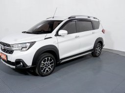 Suzuki XL7 Alpha MT 2021 Putih 3