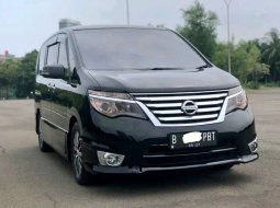 Promo Nissan Serena HWS 2.0 AT Hitam murah 2