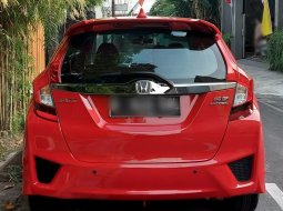 Jual Mobil Bekas Promo Harga Terjangkau Honda Jazz RS 2018 Merah 11