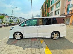 Jual cepat Toyota Voxy 2018 di DKI Jakarta 9