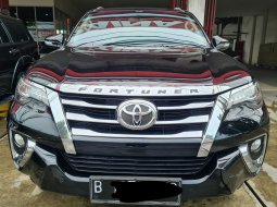 Toyota Fortuner VRZ 2.4 Diesel AT ( Matic ) 2017 Hitam Km 146rban  An  PT 1