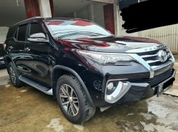 Toyota Fortuner VRZ 2.4 Diesel AT ( Matic ) 2017 Hitam Km 146rban  An  PT 2