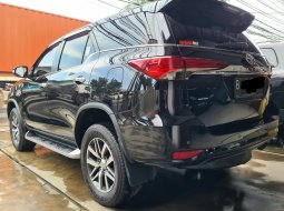 Toyota Fortuner VRZ 2.4 Diesel AT ( Matic ) 2017 Hitam Km 146rban  An  PT 4