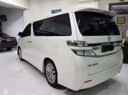 Dijual mobil bekas Toyota Vellfire ZG, Jawa Timur  2