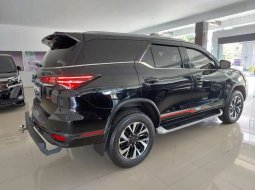 Jual mobil bekas murah Toyota Fortuner TRD 2018 di Sulawesi Selatan 5