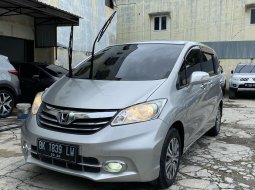 Honda Freed SD Brightsilver 3