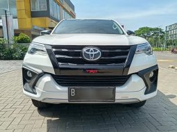 TOYOTA FORTUNER VRZ TRD SPORTIVO DIESEL AT MATIC 2018 PUTIH 1